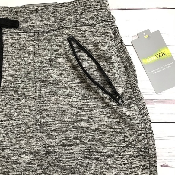 ⬇️ Women’s Grey Tek Gear Skorts - Picture 4 of 6